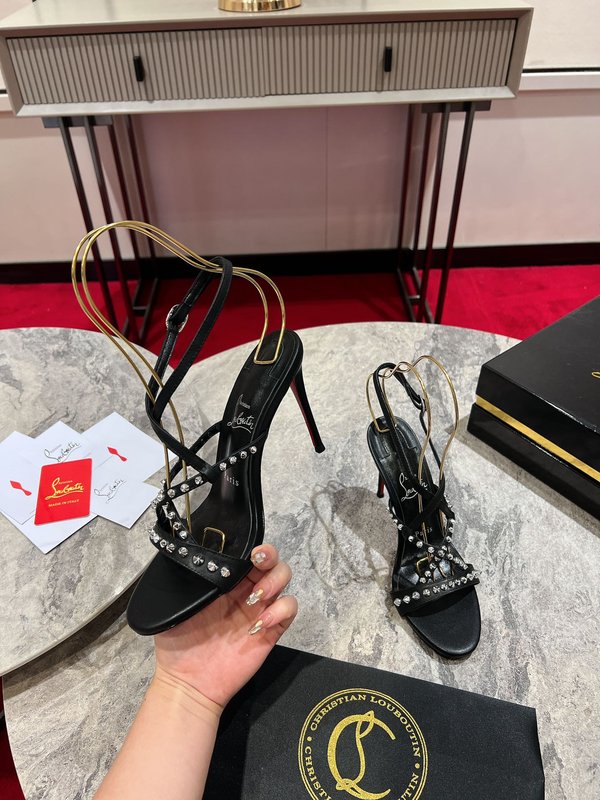크리스찬 루부탱 스파이크 하이힐 샌들 001-214595