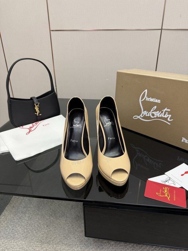 루부탱 에나멜 원스트랩 레드솔 하이힐 001-214643