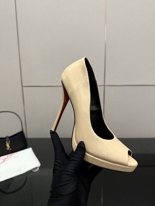 루부탱 에나멜 원스트랩 레드솔 하이힐 001-214643