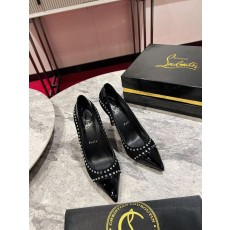 크리스찬 루부탱 블랙 컷아웃 스트라스 스틸레토 힐 001-214671