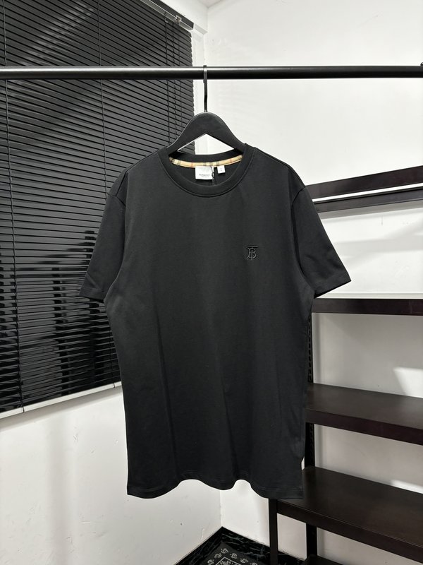 버버리 라운드넥 자수 반팔 티셔츠 001-214794