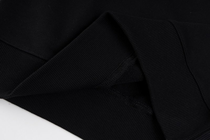 버버리 로고 패치 체크 라운드넥 스웨트셔츠 001-214956