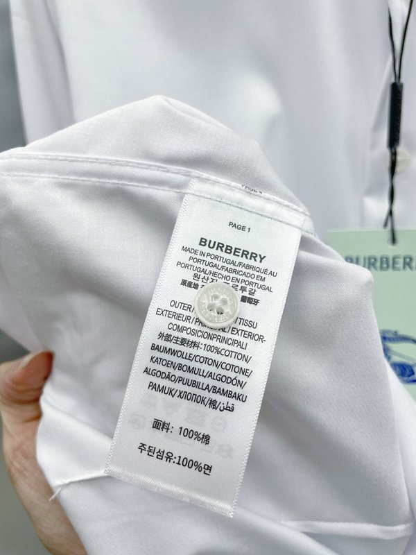 버버리 심플 엠블로더리 롱슬리브 셔츠 001-214973