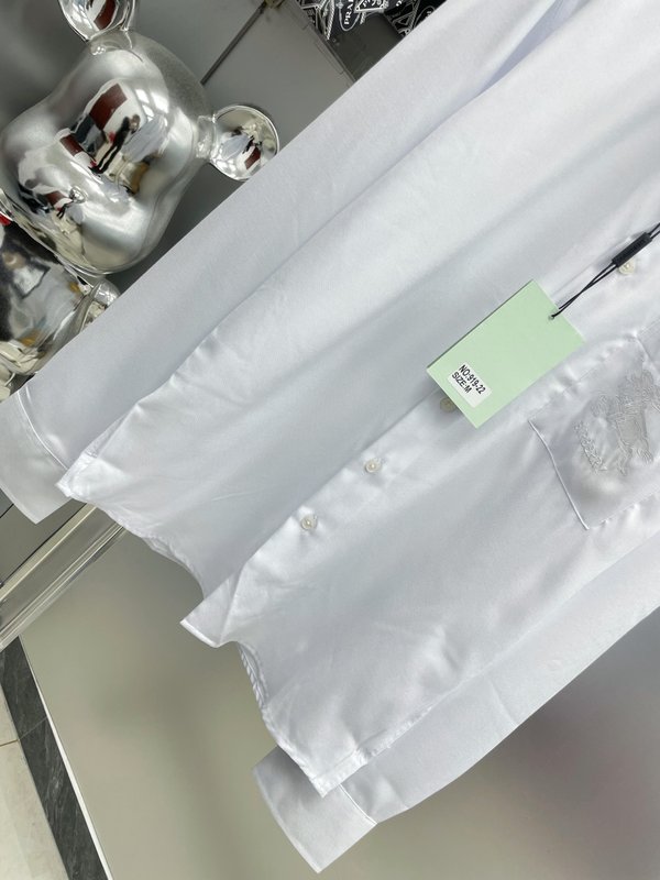 버버리 심플 엠블로더리 롱슬리브 셔츠 001-214997
