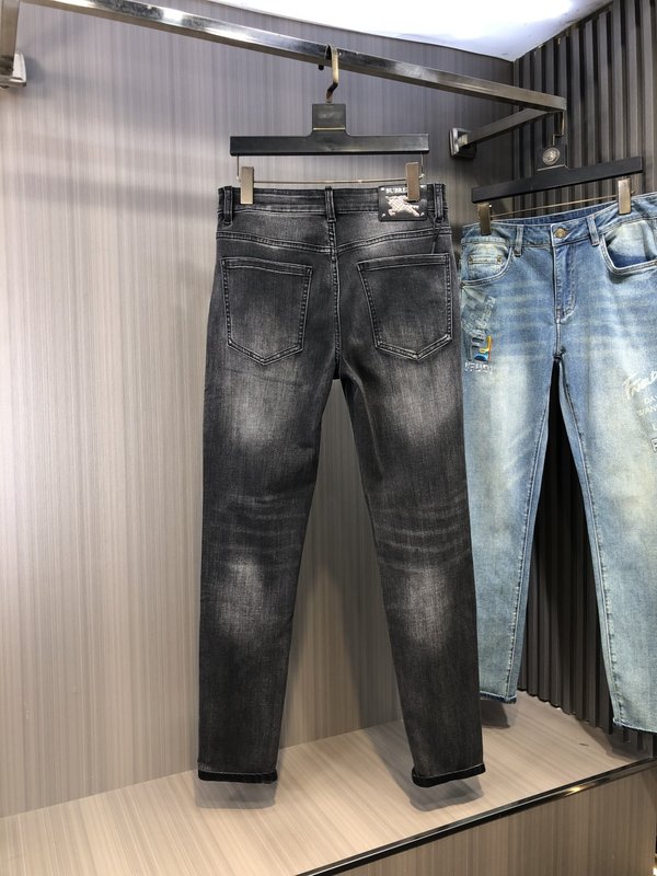 버버리 남성 울트라 소프트 워시 데님 팬츠 001-215060