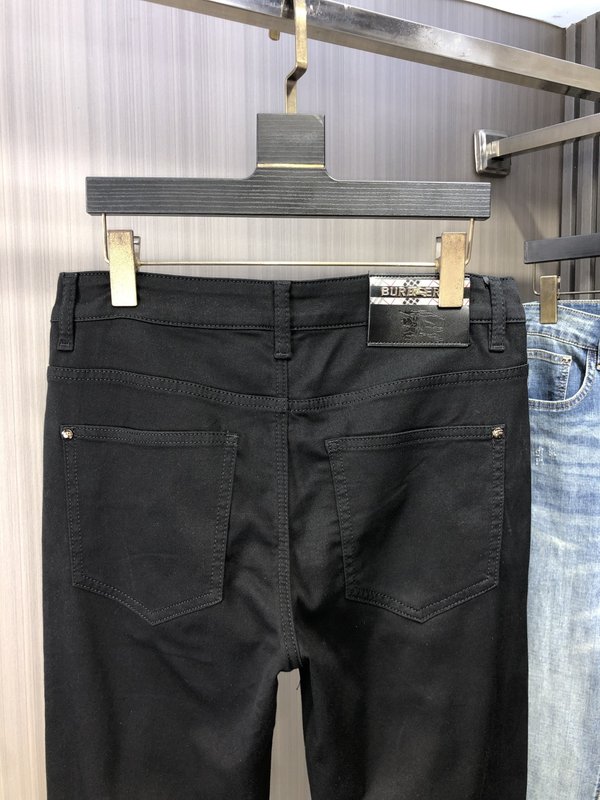 버버리 울트라소프트 워시 데님 팬츠 001-215073