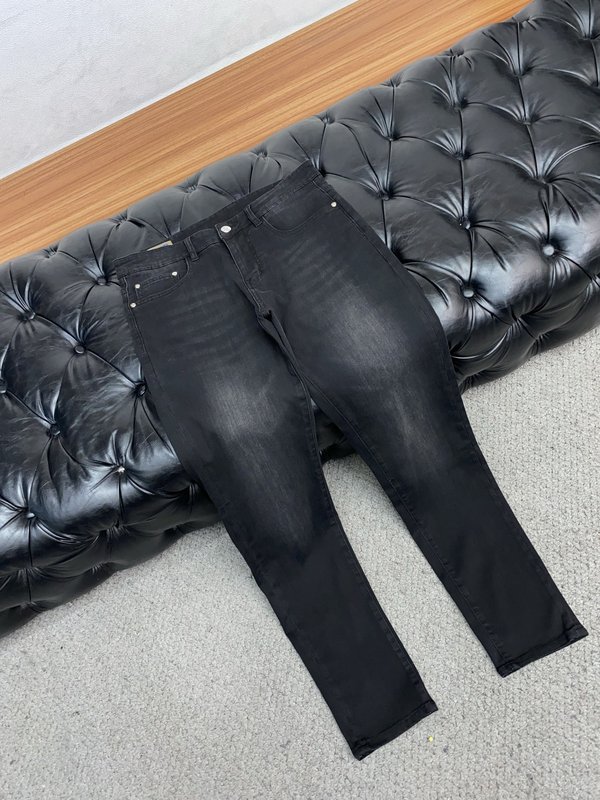 버버리 봄여름 신상 슬림 스트레이트 진 001-215095