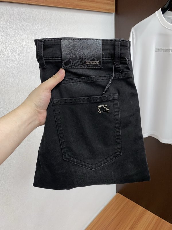 버버리 봄여름 신상 슬림 스트레이트 진 001-215095