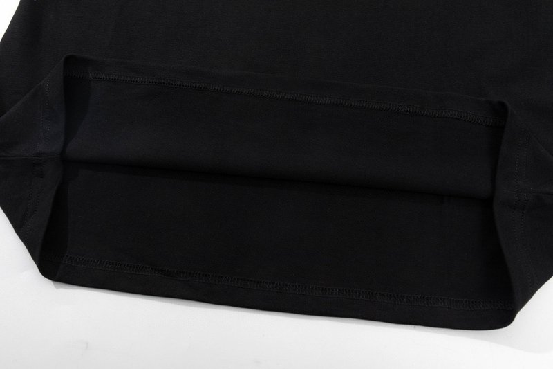 버버리 로고 자수 라운드넥 면 반팔 티셔츠 001-215096