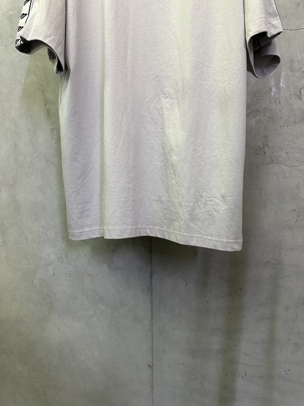 발렌시아가 자수 로고 반팔 티셔츠 001-215249