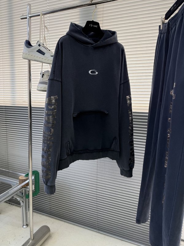 발렌시아가 포켓 디스트럭션 후드티 001-215257