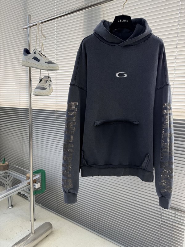 발렌시아가 포켓 디스트럭션 후드티 001-215257