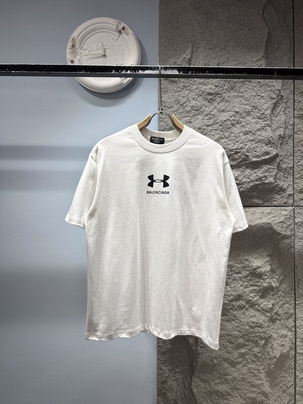 발렌시아가 콜라보 루즈핏 반팔 티셔츠 001-215269