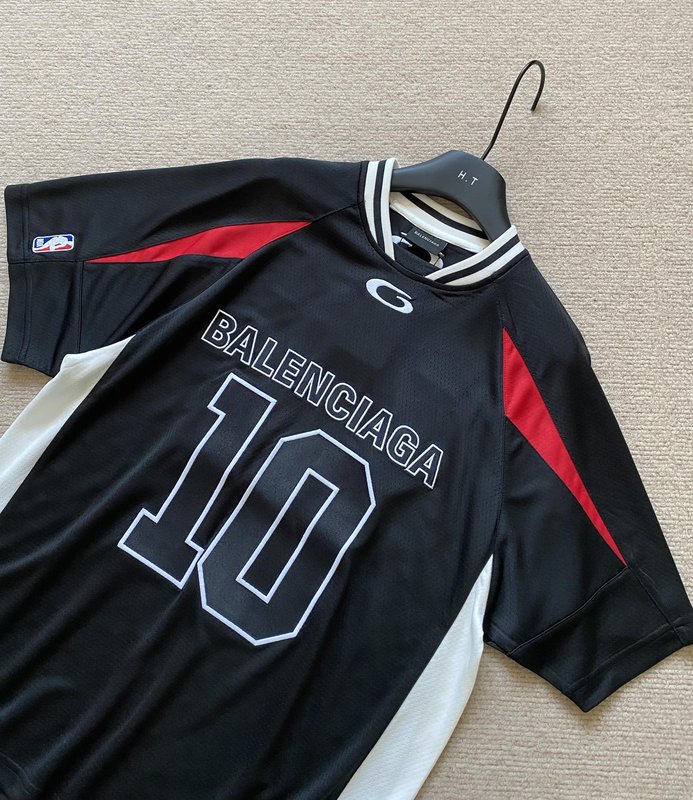 발렌시아가 NBA 콜라보 컬러 블록 오버핏 티셔츠 001-215274