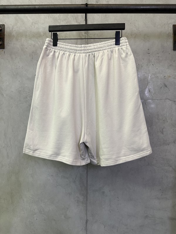 발렌시아가 콜라 웨이브 로고 자수 캐주얼 반바지 001-215295