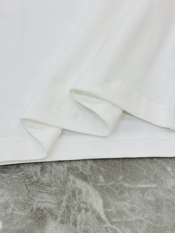 발렌시아가 럭셔리 자수 반팔 티셔츠 001-215305