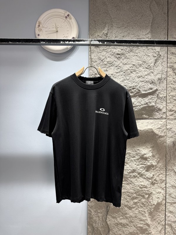 발렌시아가 프린트 로고 반팔 티셔츠 001-215307