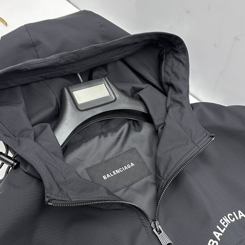 발렌시아가 남성 후드 자켓 아우터 001-215312
