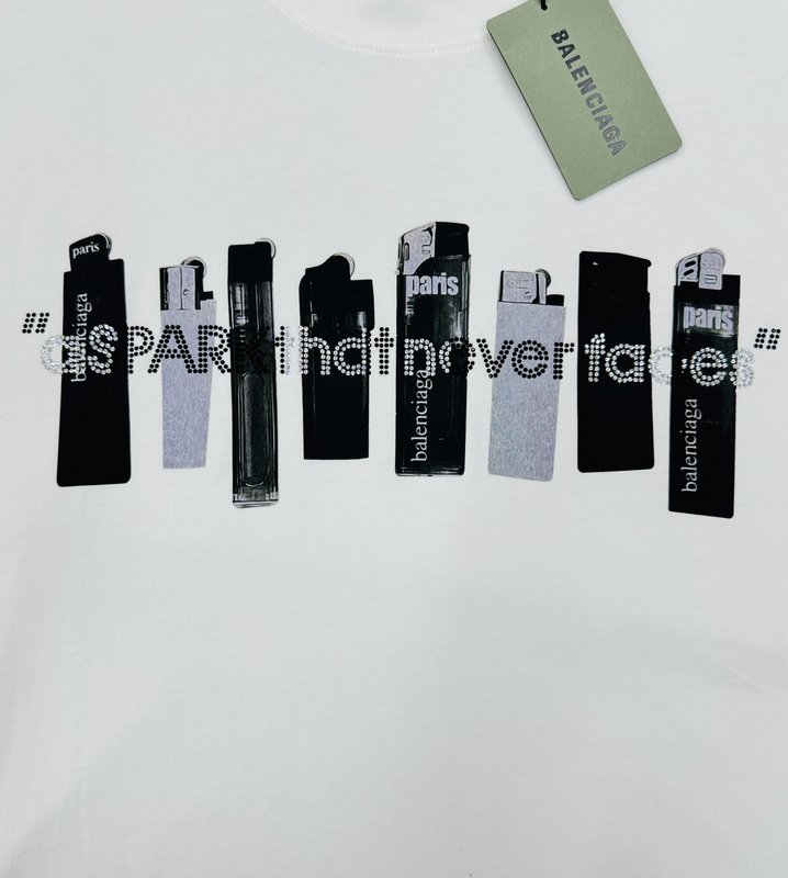 발렌시아가 유니섹스 순면 레터링 티셔츠 001-215320