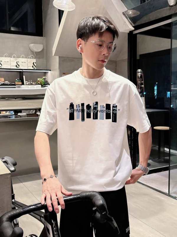 발렌시아가 유니섹스 순면 레터링 티셔츠 001-215320