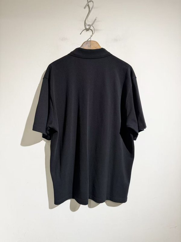 발렌시아가 블랙 로고 폴로 셔츠 001-215334