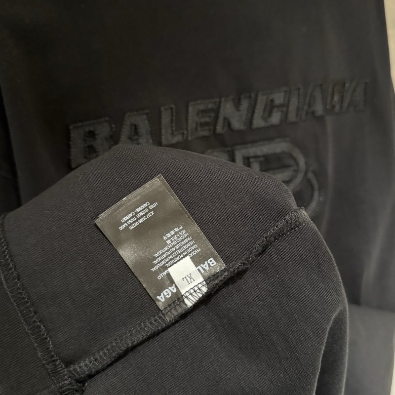 발렌시아가 자수 반팔 티셔츠 001-215346