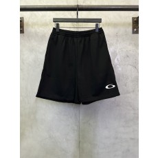 발렌시아가 입체 자수 캐주얼 반바지 001-215350