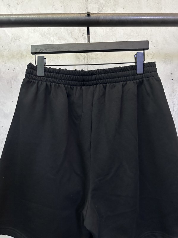 발렌시아가 옐로우 테이프 데코 쇼츠 세트 001-215352