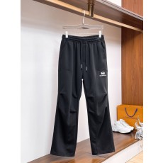발렌시아가 클래식 로고 캐주얼 팬츠 001-215362
