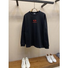 발렌시아가 칠석 한정 하트 자수 긴팔 티셔츠 001-215366
