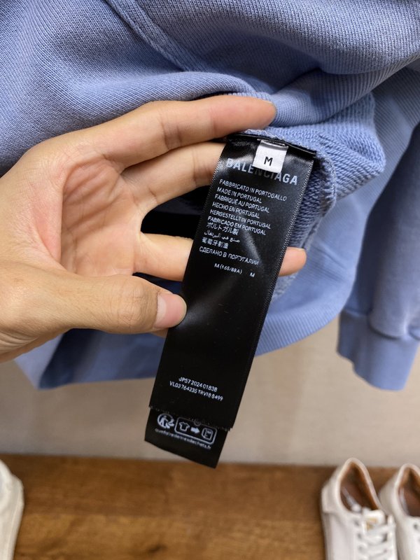 발렌시아가 워싱 블루 로고 후드 티셔츠 001-215369
