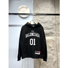 발렌시아가 01 프린팅 후드 티셔츠 001-215381