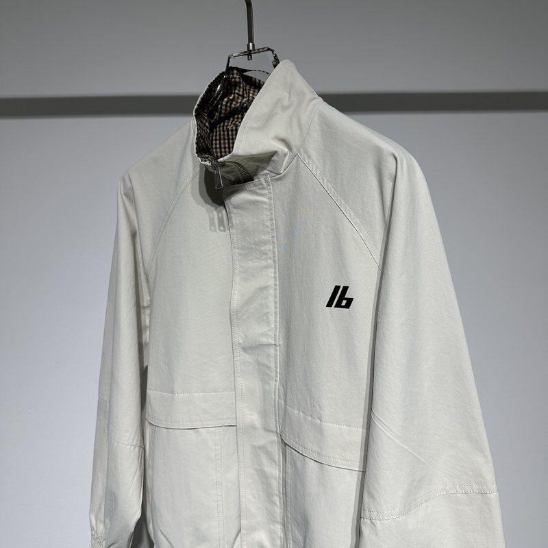 발렌시아가 베이지 체크 리버시블 자켓 001-215383