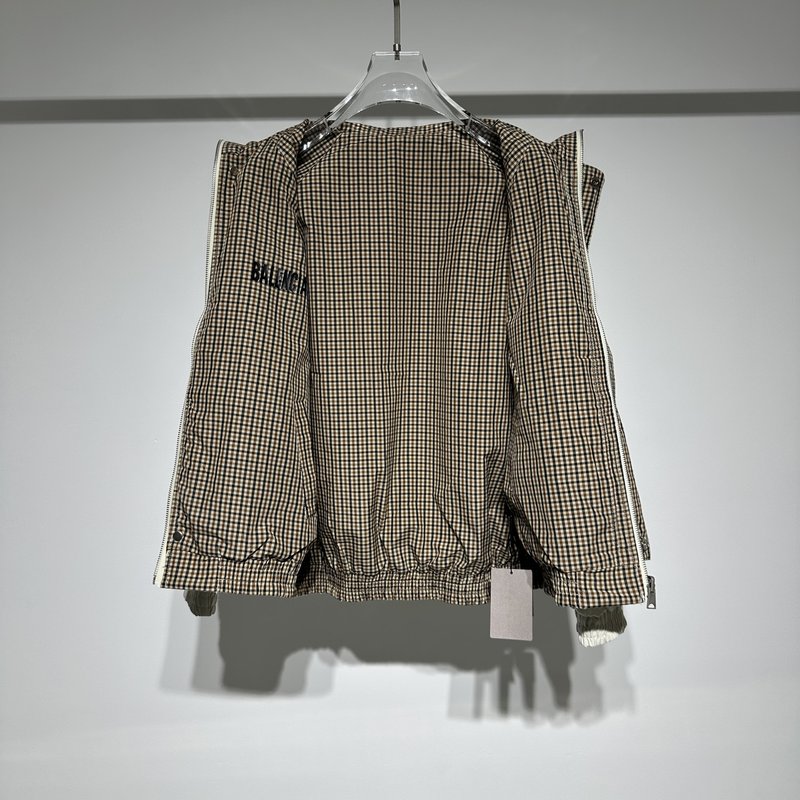 발렌시아가 베이지 체크 리버시블 자켓 001-215383
