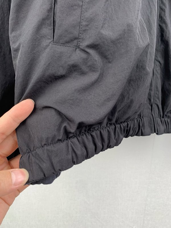 발렌시아가 블랙 레드 양면 착용 지퍼 자켓 001-215414