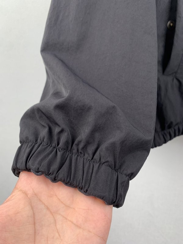 발렌시아가 블랙 레드 양면 착용 지퍼 자켓 001-215414