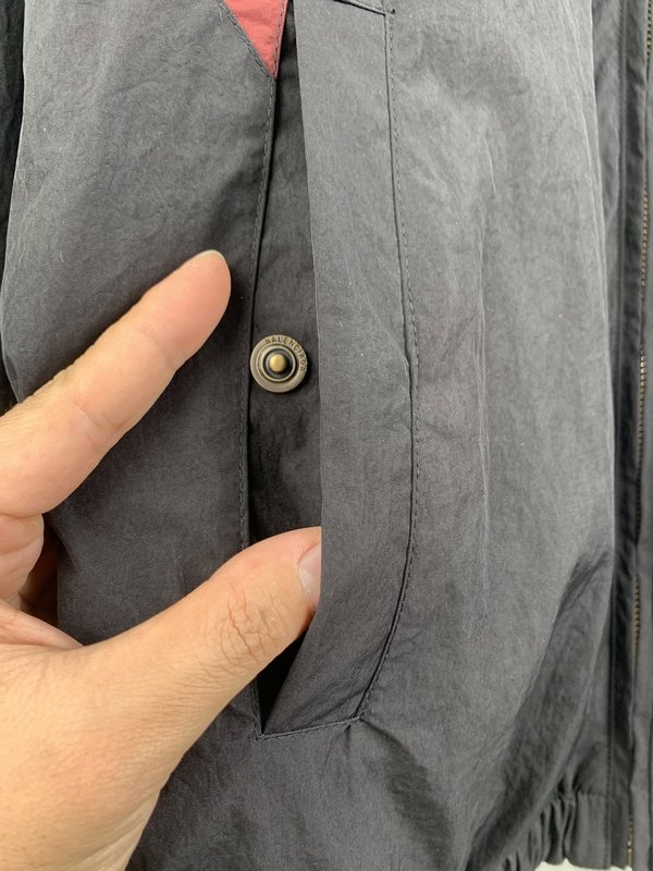 발렌시아가 블랙 레드 양면 착용 지퍼 자켓 001-215414