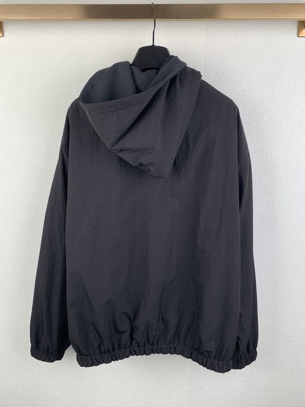 발렌시아가 블랙 레드 양면 착용 지퍼 자켓 001-215414