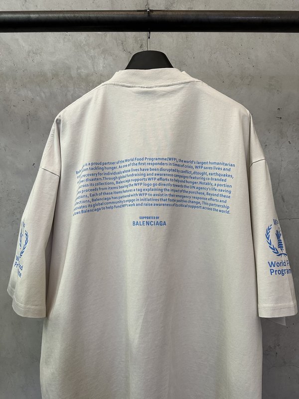 발렌시아가 콜라보 시리즈 프린팅 반팔 티셔츠 001-215428