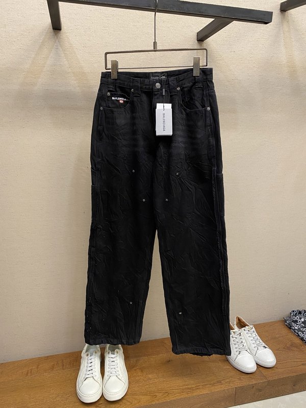 발렌시아가 워싱 빈티지 홀 스트레이트 핏 데님 팬츠 001-215452
