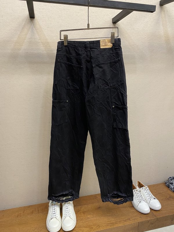 발렌시아가 워싱 빈티지 홀 스트레이트 핏 데님 팬츠 001-215452