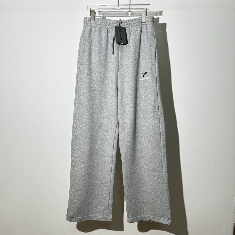 발렌시아가 푸마 콜라보 자수 와이드 트레이닝 팬츠 001-215454