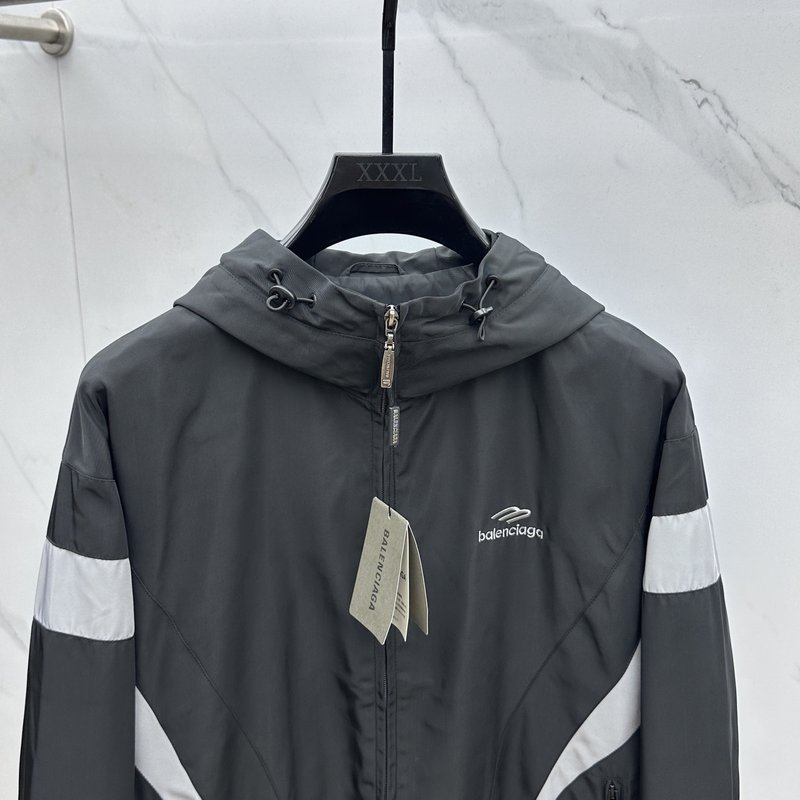 발렌시아가 로고 컬러 블록 지퍼 자켓 001-215465