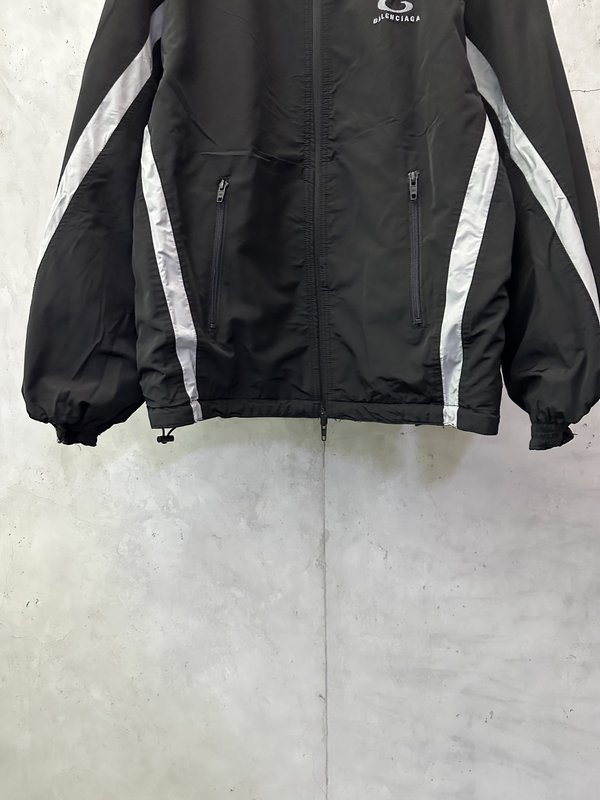 발렌시아가 리버서블 오버핏 지퍼 데님 자켓 001-215470