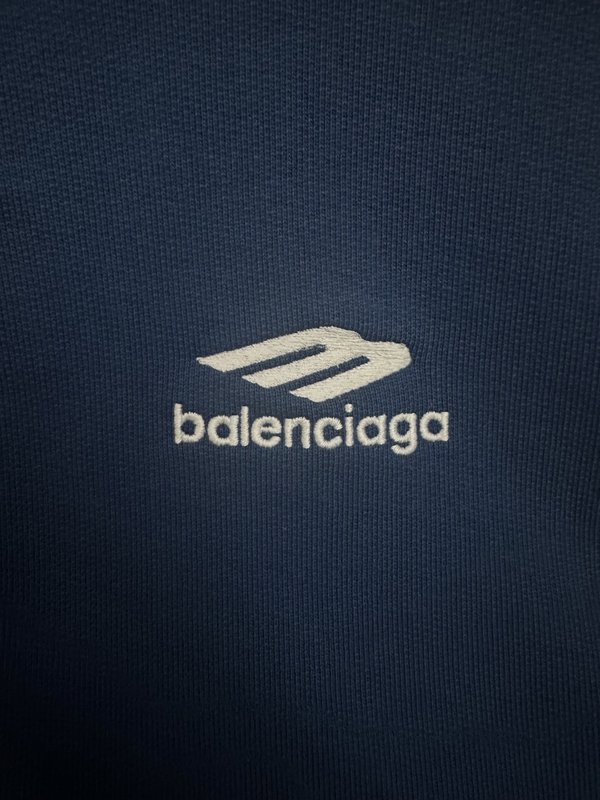 발렌시아가 후드 스웨트셔츠 001-215473