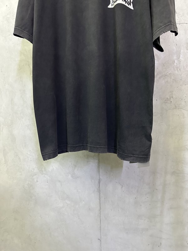 발렌시아가 로고 자수 반팔 티셔츠 001-215478