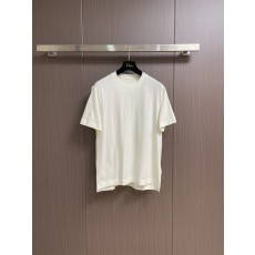 제냐 라운드넥 반팔 티셔츠 001-215943