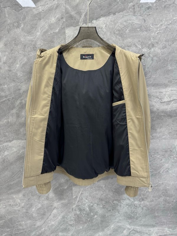 Kiton 후드 패딩 숏 자켓 아우터 001-216057