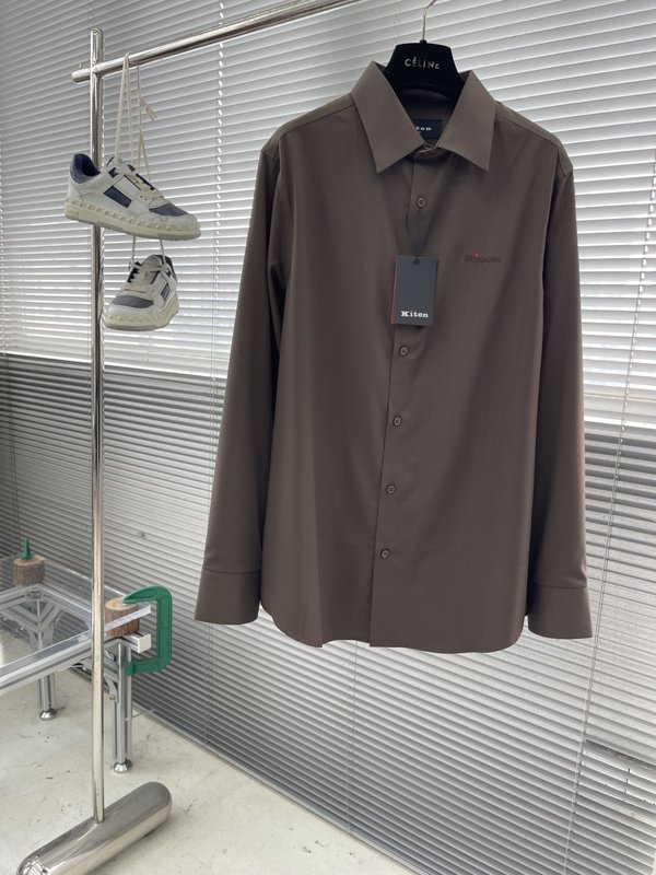 Kiton 남성 면 소재 자수 칼라 긴팔 셔츠 001-216087