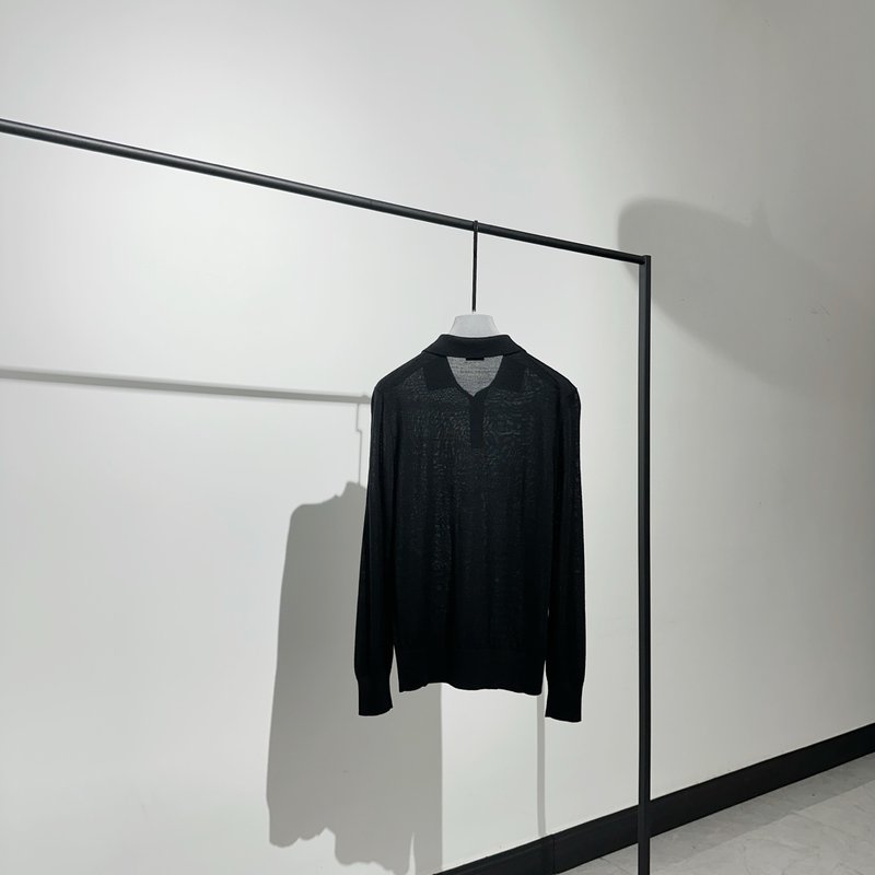Kiton 올리브 블랙 울 폴로 니트 001-216090